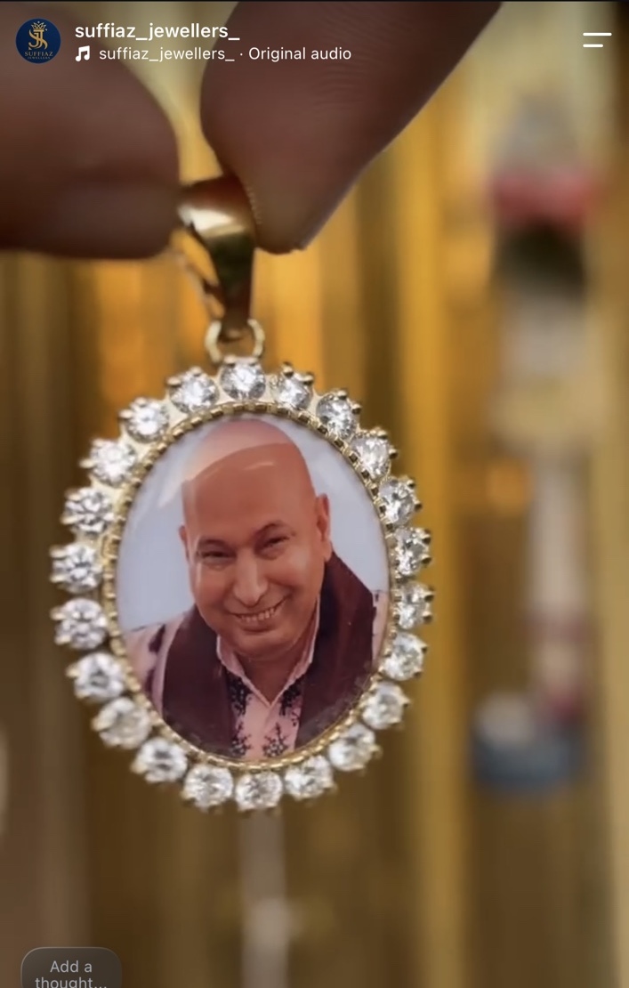 Guruji Portrait Pendant